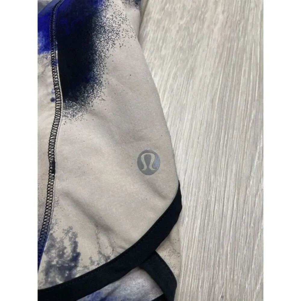 Lululemon Short Women 6 Speed Short Milky Way‎ Purple Running Active Gym 4.5
